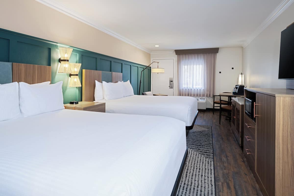 Standard Room, 2 Queen Beds (Pet Friendly) | Premium bedding, pillowtop beds, in-room safe, desk