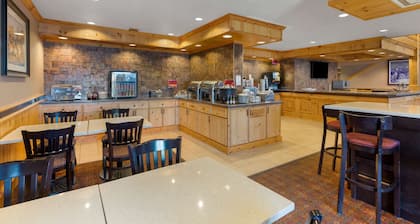 Best Western Plus Olympic Inn
