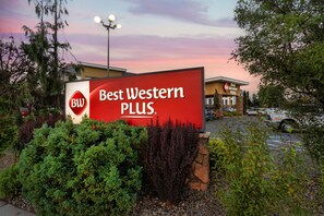 Experience the comfort of a Best Western Plus hotel, set amidst well-manicured grounds and convenient parking.
