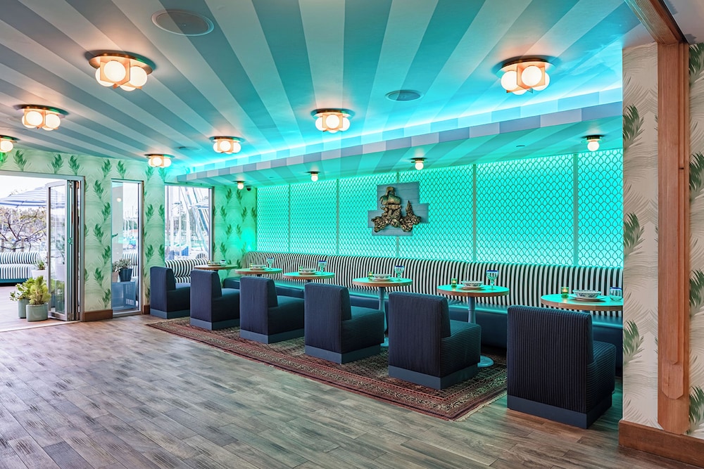 Marina Del Rey Hotel by null