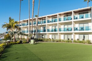 บริเวณภายนอก