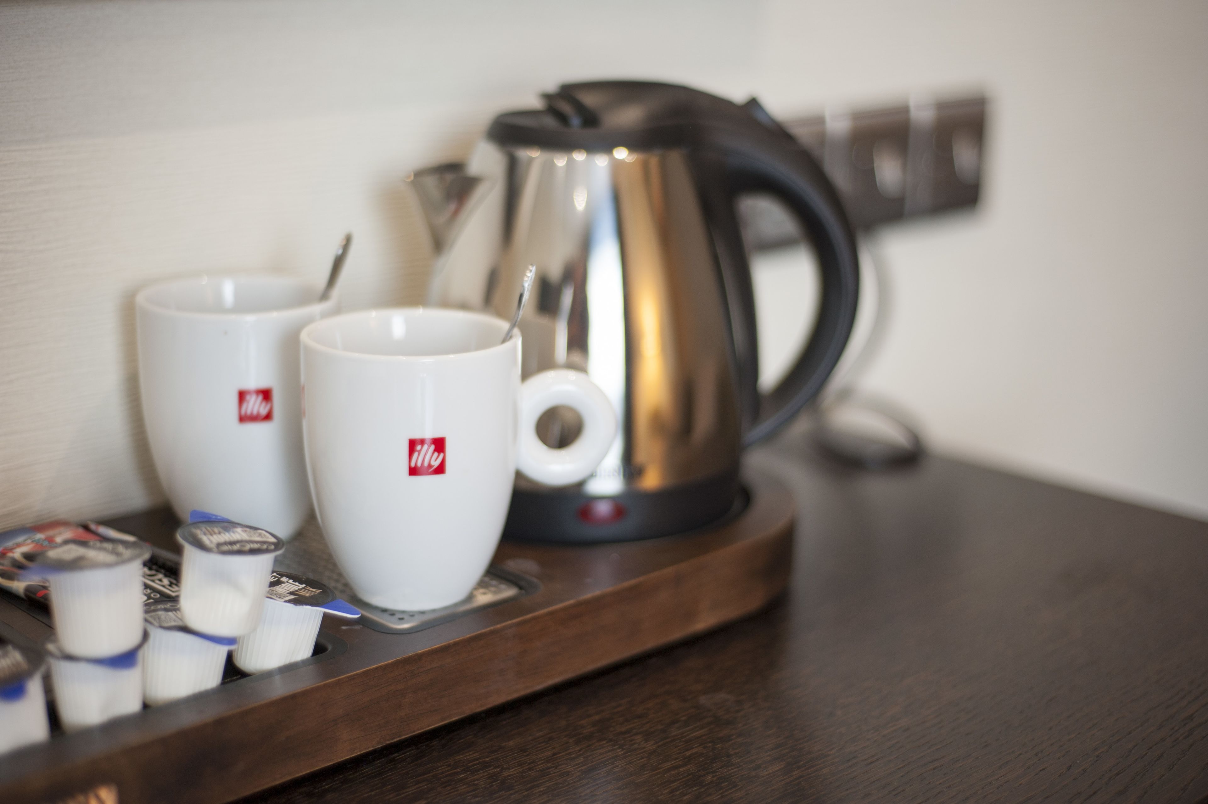 in-room safe, individually decorated, desk, iron/ironing board