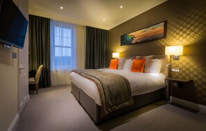 Chambre Classique, vue mer | Coffres-forts dans les chambres, décoration personnalisée, bureau