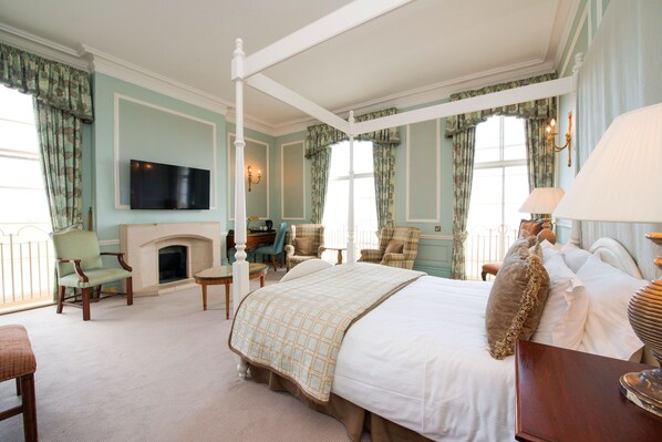 In-room safe, individually decorated, desk, iron/ironing board