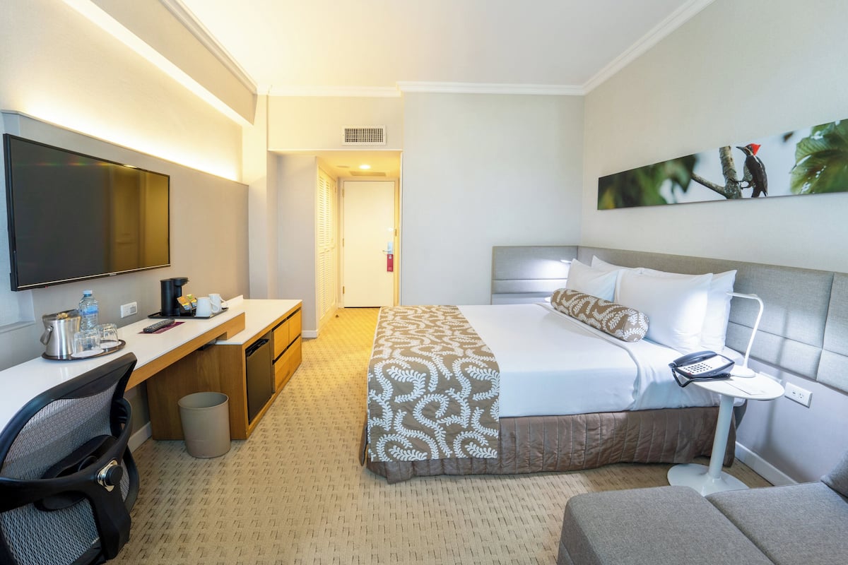 Ropa de cama de alta calidad y minibar