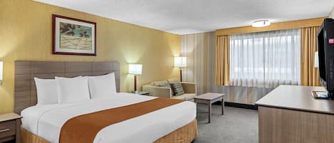 Premium bedding, pillowtop beds, in-room safe, individually decorated