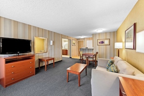 Suite, 1 King Bed, Non Smoking, Refrigerator & Microwave (Living Room) | Premium bedding, pillowtop beds, in-room safe, individually decorated