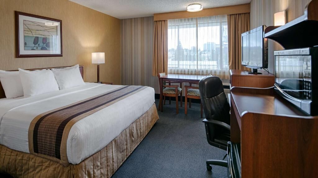 Premium bedding, pillowtop beds, individually decorated