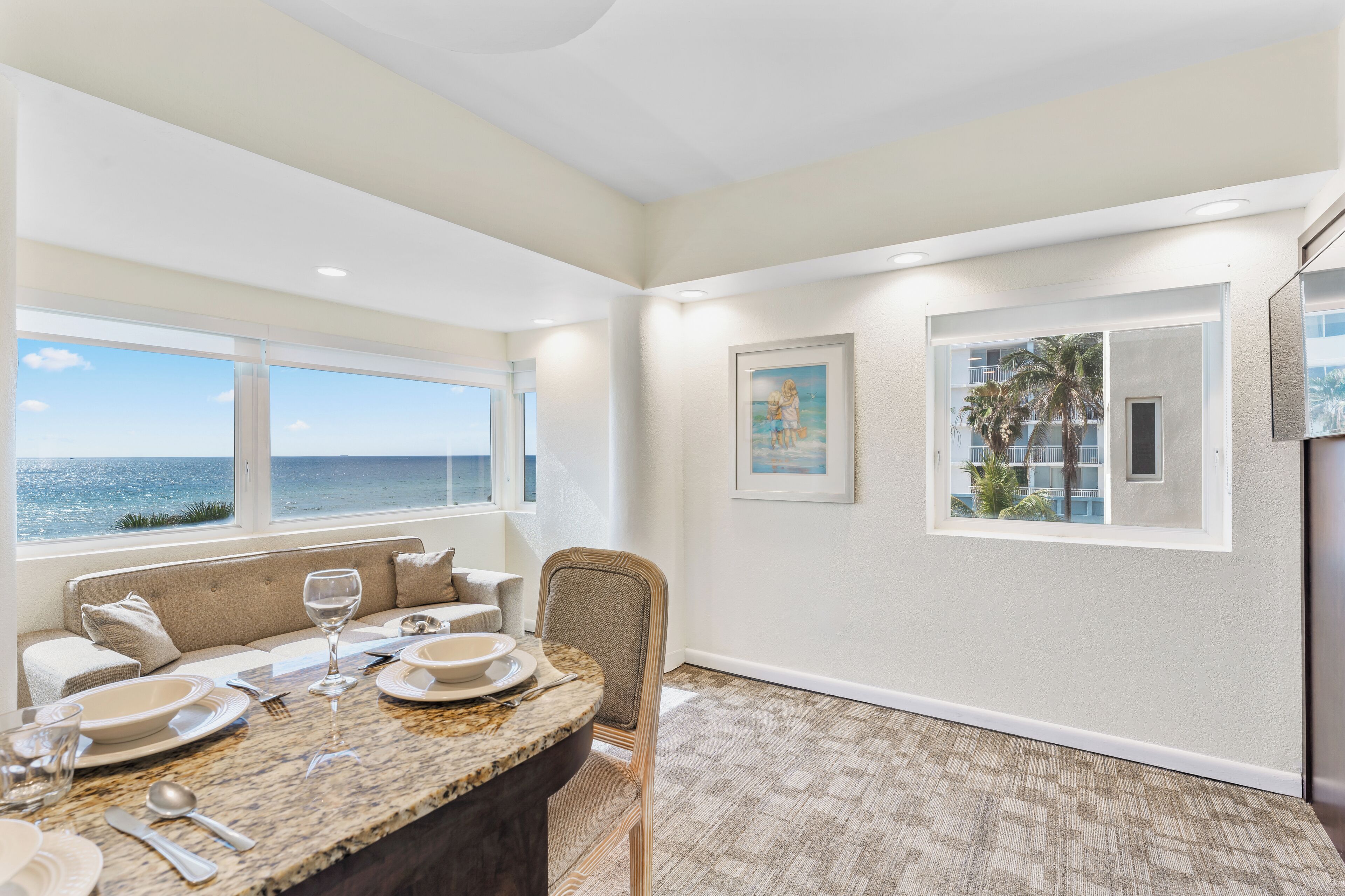 Oceanfront Queen Suite | Beach/ocean view