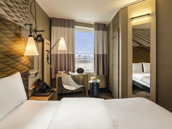 Room, 2 Twin Beds (New Sleeping Comfort Concept) | Desk, iron/ironing board, free WiFi, bed sheets
