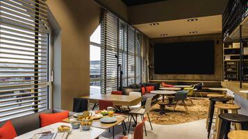 Daily buffet breakfast (EUR 17 per person)