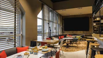 Daily buffet breakfast (EUR 17 per person)