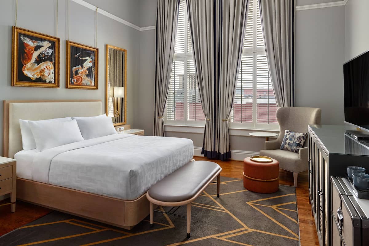 Premium bedding, pillow-top beds, in-room safe, laptop workspace