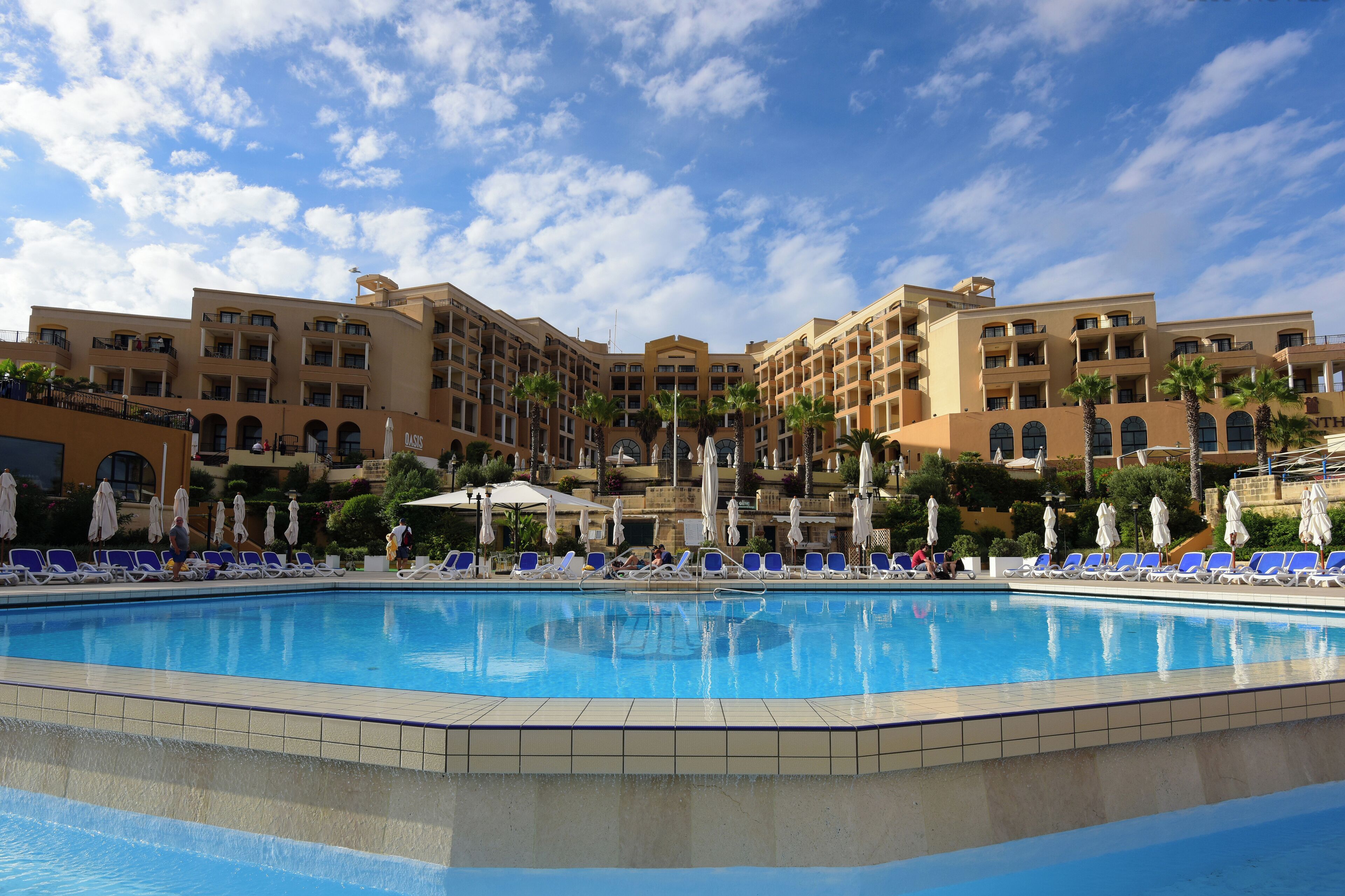 Indoor pool, 4 outdoor pools, pool umbrellas, sun loungers