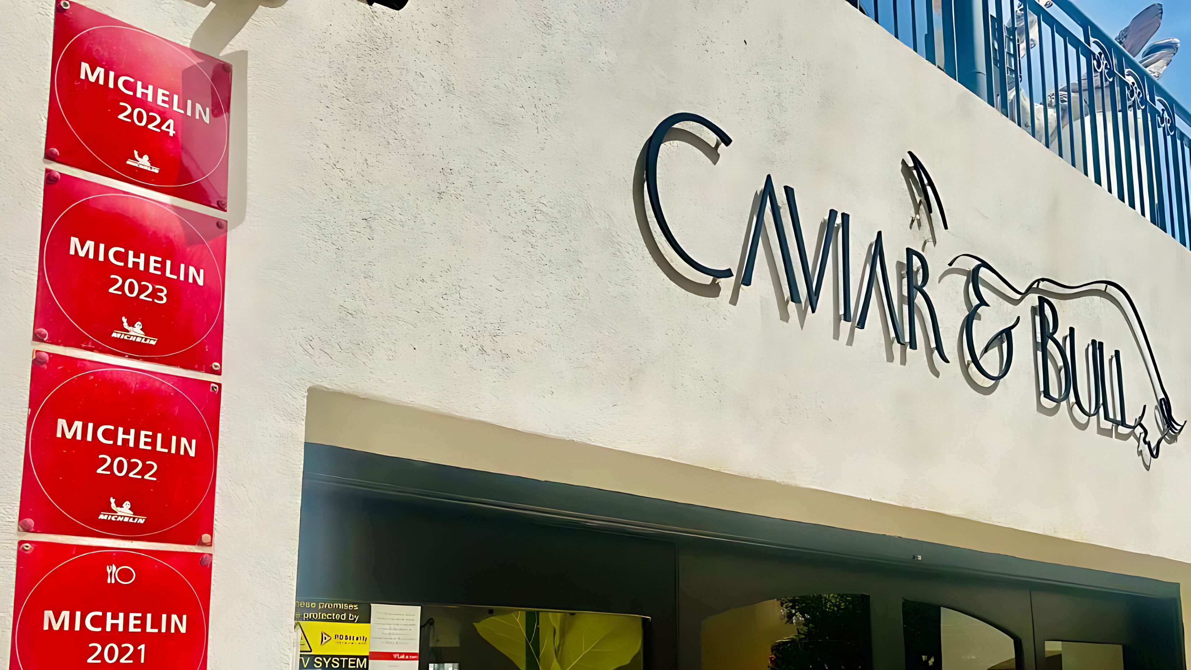 10 restaurants, breakfast, lunch, dinner served; mediterranean cuisine