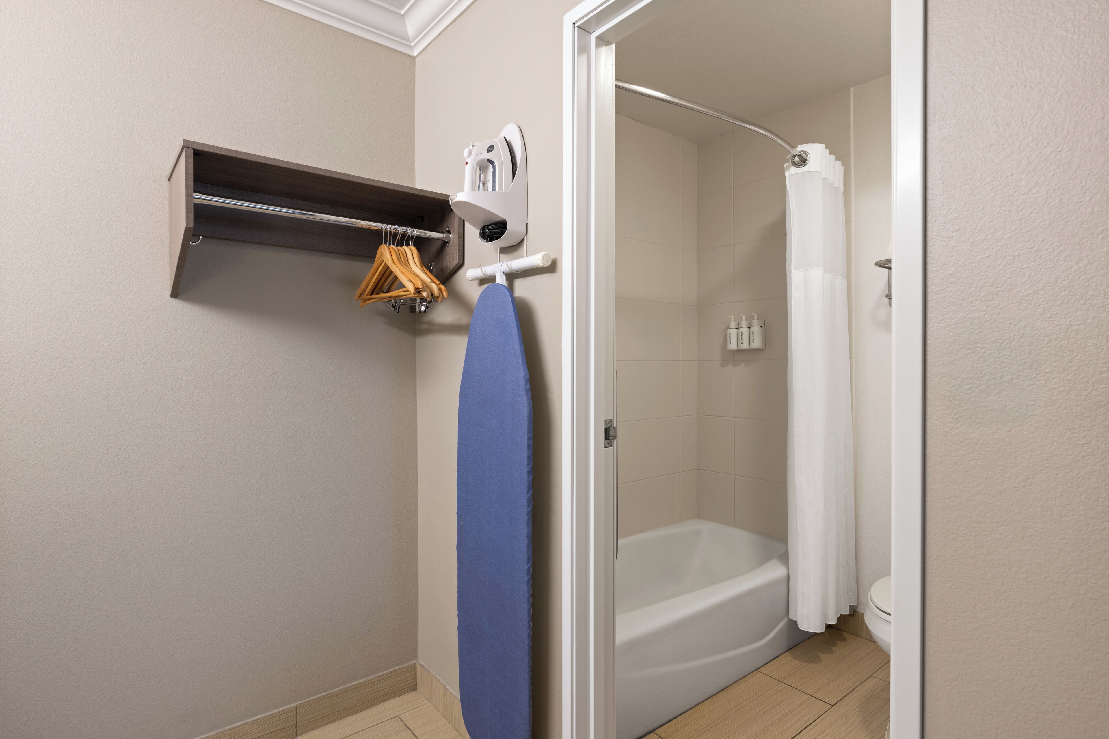 Foto - Solara Inn and Suites