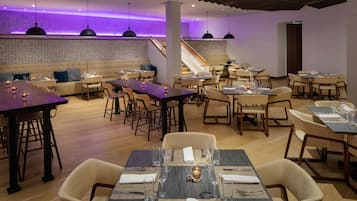 Daily cooked-to-order breakfast for a fee