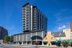 Exterior - The Bethesdan Hotel, Tapestry Collection by Hilton (Bethesda)