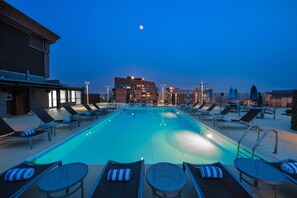 Seasonal outdoor pool, open 11:00 AM to 7:00 PM, sun loungers - The Bethesdan Hotel, Tapestry Collection by Hilton (Bethesda)