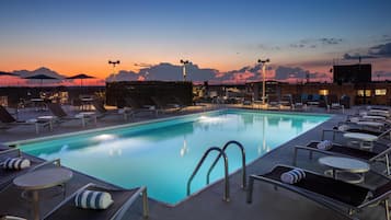Seasonal outdoor pool, sun loungers