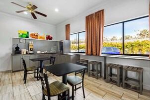 Free buffet breakfast