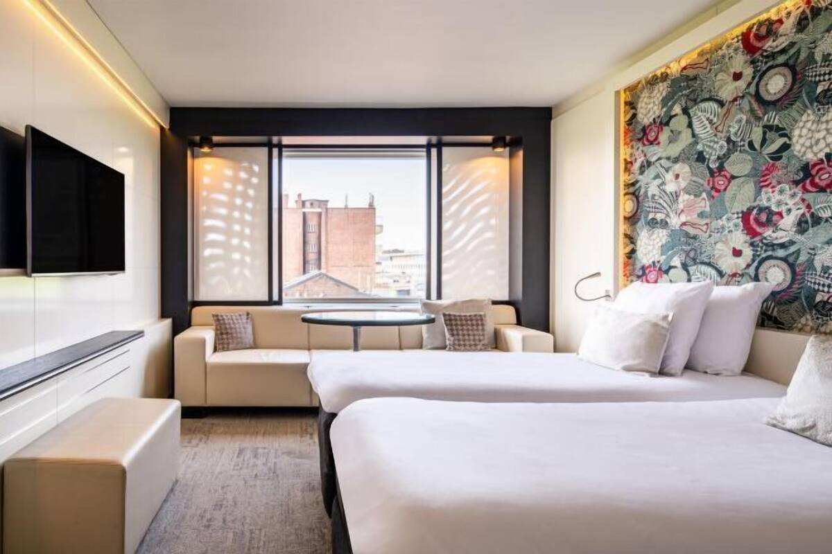 Egyptian cotton sheets, premium bedding, in-room safe, desk