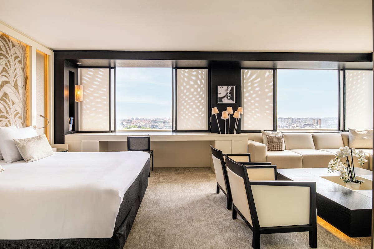 Panorama Suite (lounge access) | 1 غرفة نوم وملاءات من القطن المصري وأغطية فراش متميزة وخزنة داخل الغرفة