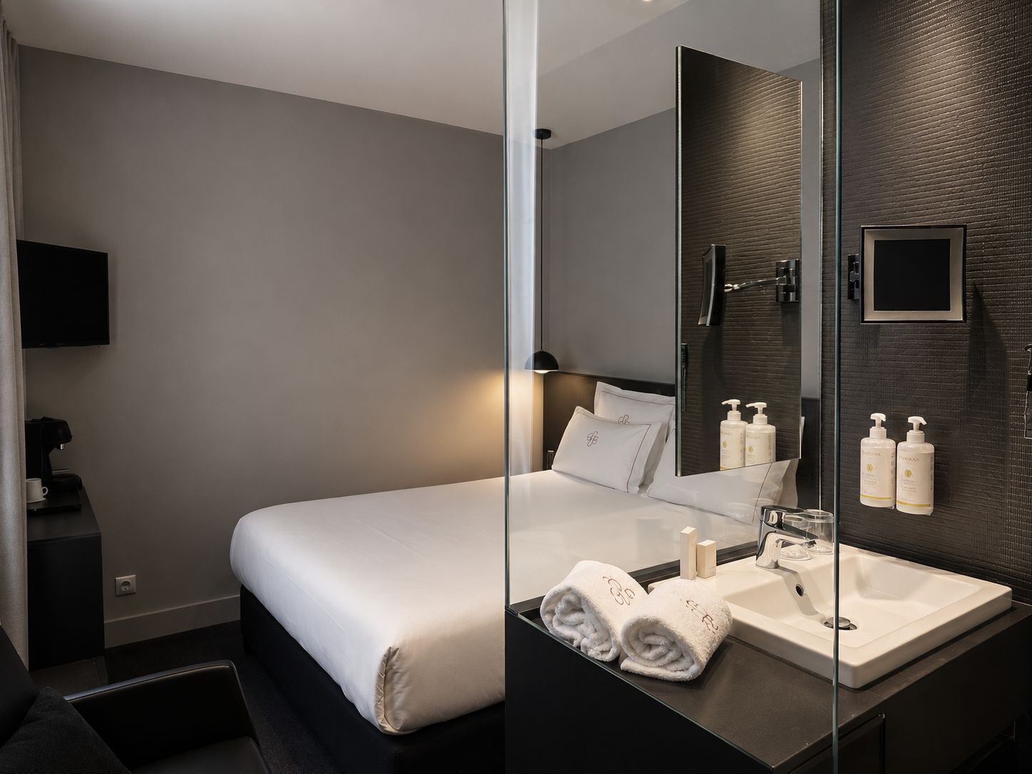 Initiale Room with Spa access