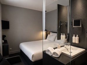 Initiale Room with Spa access - Chapeau Rouge par William Frachot (Dijon)