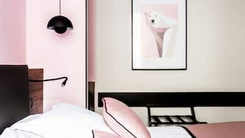 1 chambre, literie de qualité supérieure, surmatelas, minibar