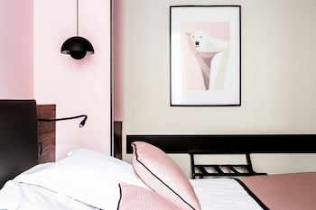 Chapeau Rouge par William Frachot