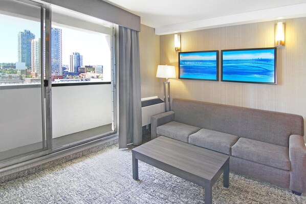 Room amenity - Holiday Inn Express Hotel & Suites Calgary by IHG (Calgary)