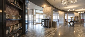 Crowne Plaza Saddle Brook by IHG