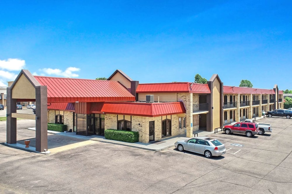 Americas Best Value Inn Paris