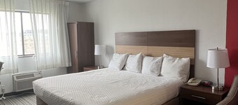 Ramada by Wyndham Effingham