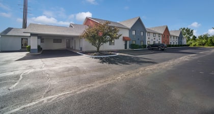 Ramada by Wyndham Effingham