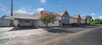 Ramada by Wyndham Effingham