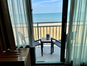 Beach/ocean view