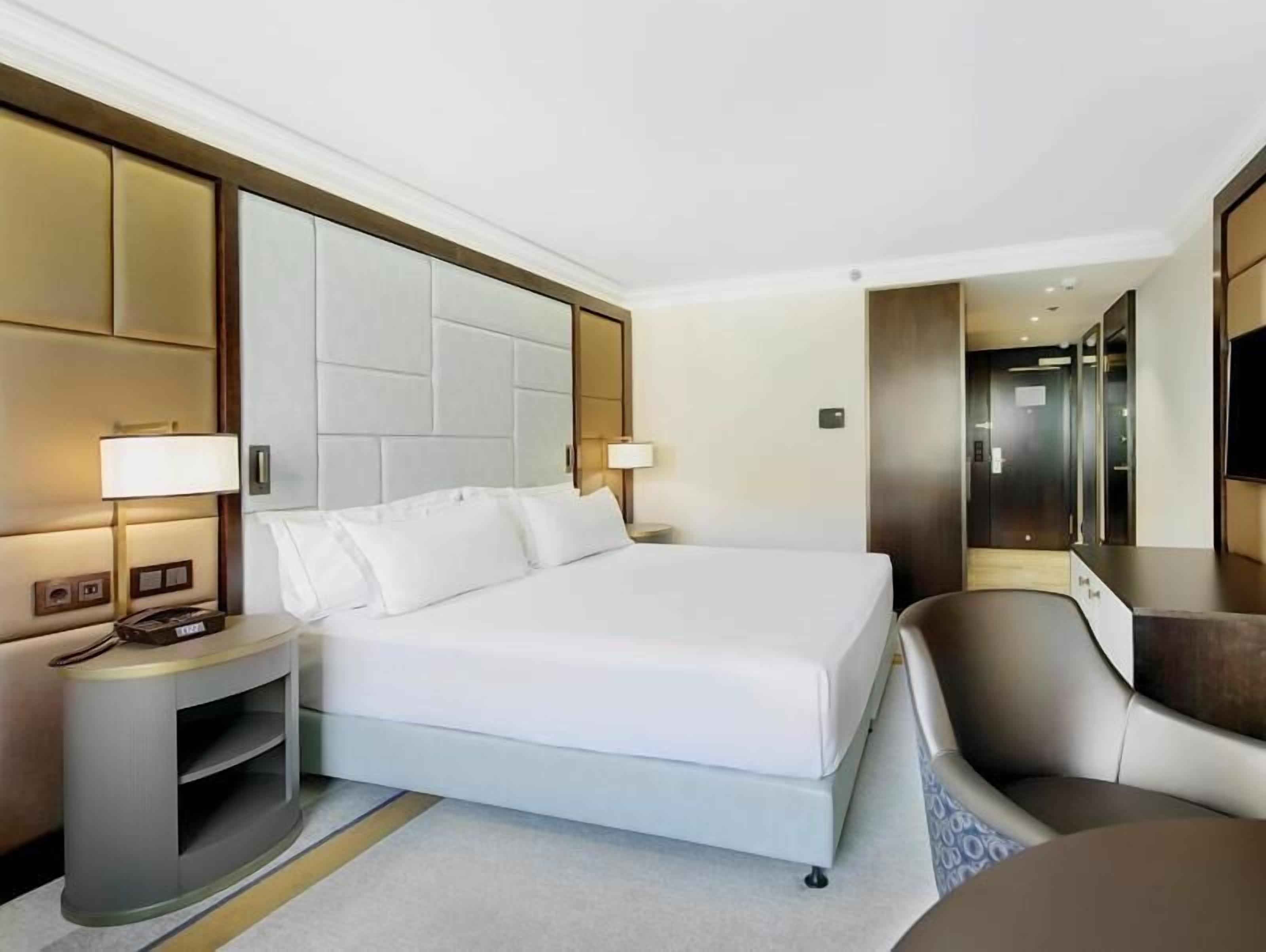 In-room safe, iron/ironing board, free cots/infant beds, free WiFi