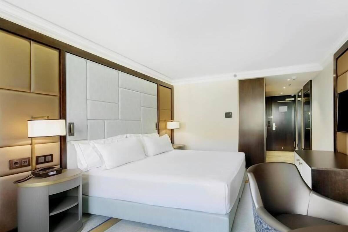 In-room safe, iron/ironing board, free cots/infant beds, free WiFi