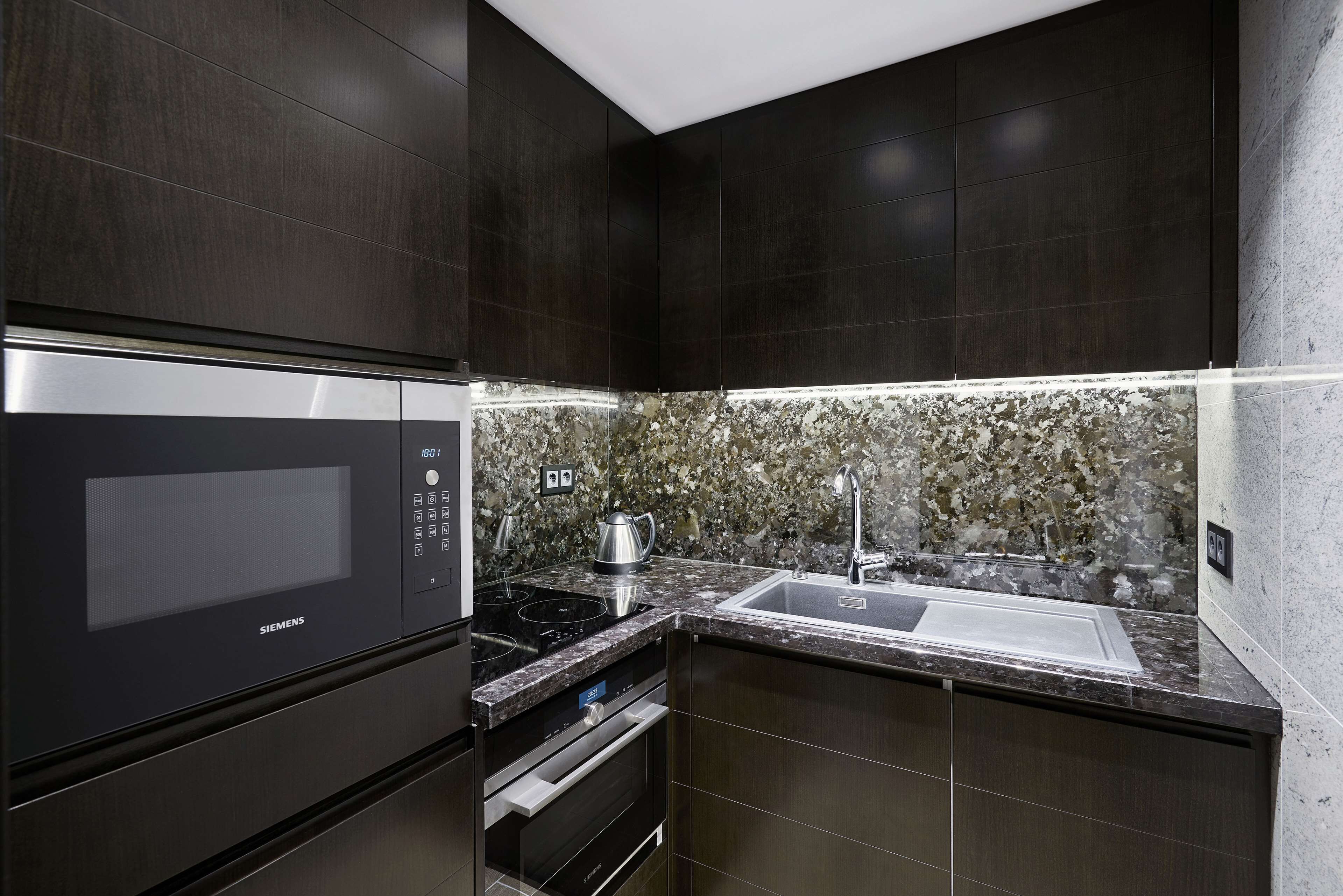 suite, 1 king bed (loft) | private kitchen | espresso maker, electric kettle, high chair