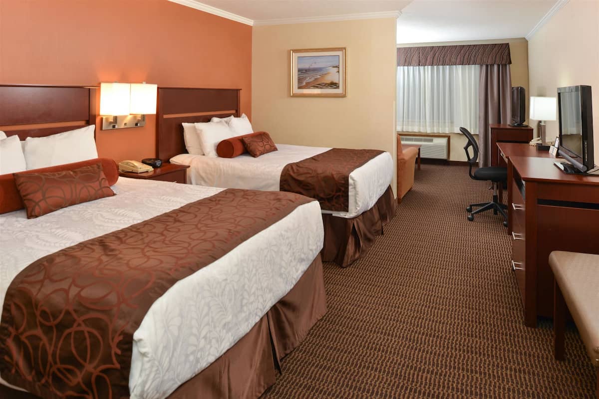 1 bedroom, premium bedding, pillow-top beds, in-room safe