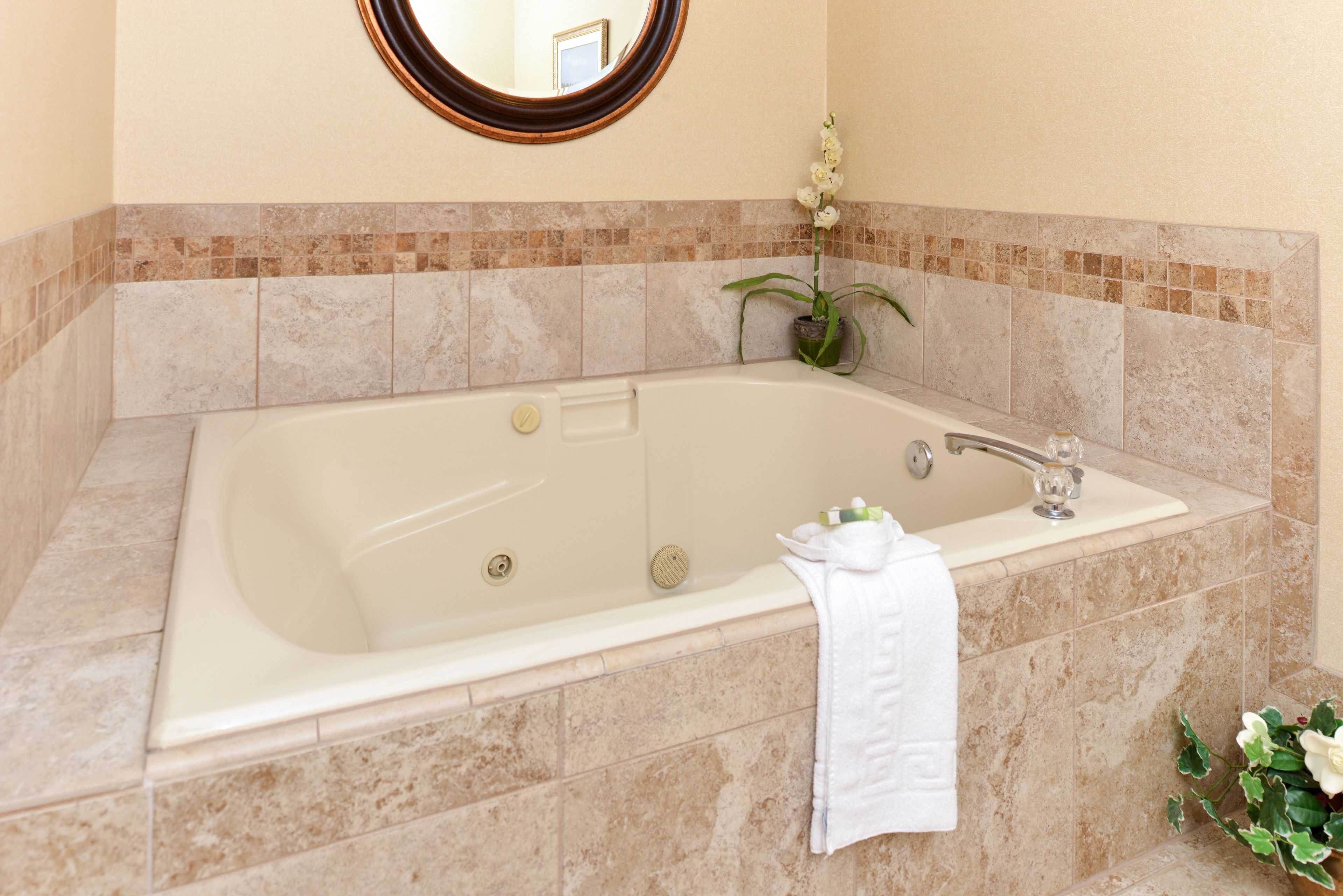 suite, 1 king bed, non smoking, jetted tub (oversized room) | jetted bathtub