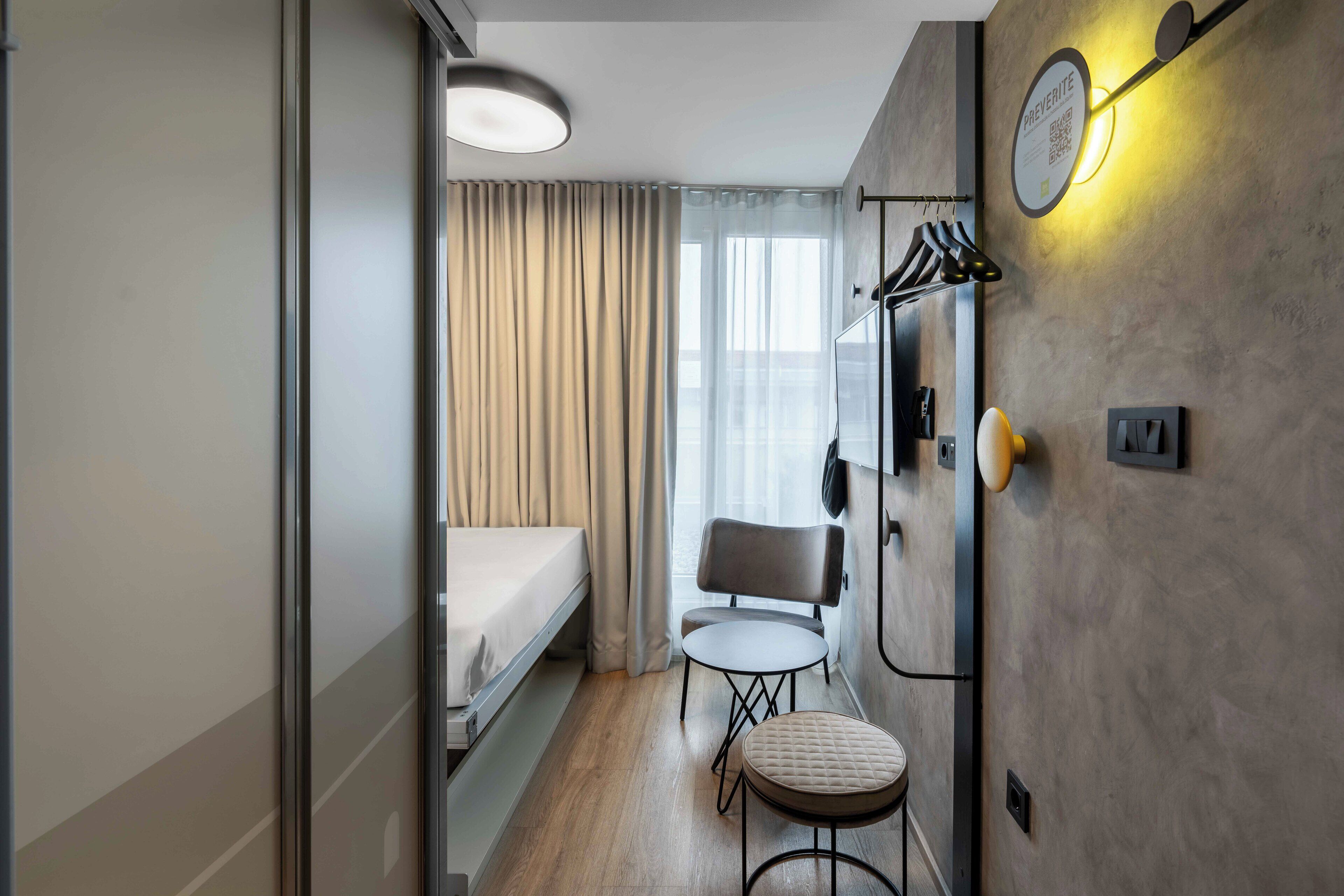 Classic Double Room, 1 Double Bed | Soundproofing, free cots/infant beds, free WiFi, bed sheets