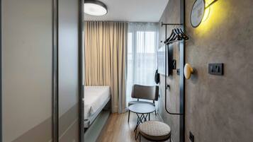 Habitación doble clásica, 1 cama matrimonial | Insonorización, cunas gratuitas, wifi gratis y ropa de cama