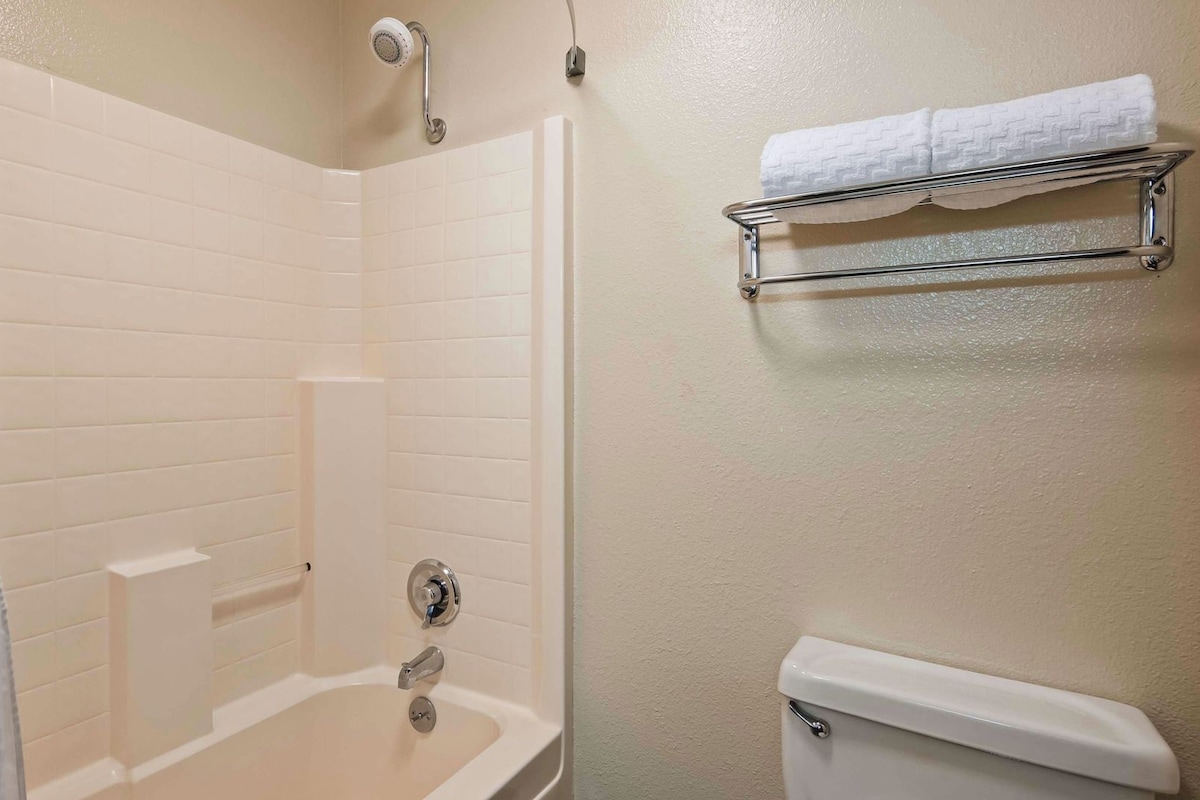 Bathroom | Shower, eco-friendly toiletries, hair dryer, towels