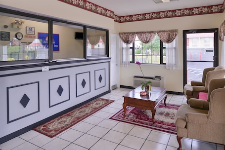 Reception. Americas Best Value Inn Wildersville