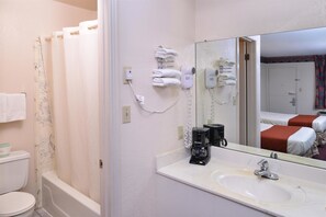 Amenidades de baño ecológicas, secadora de cabello, toallas 