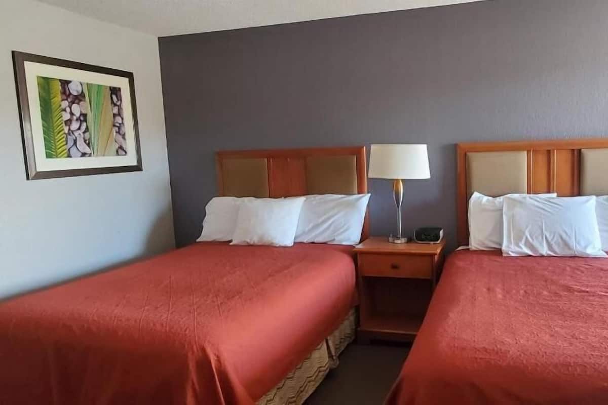 Desk, iron/ironing board, free WiFi, bed sheets