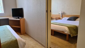 Room, Connecting Rooms